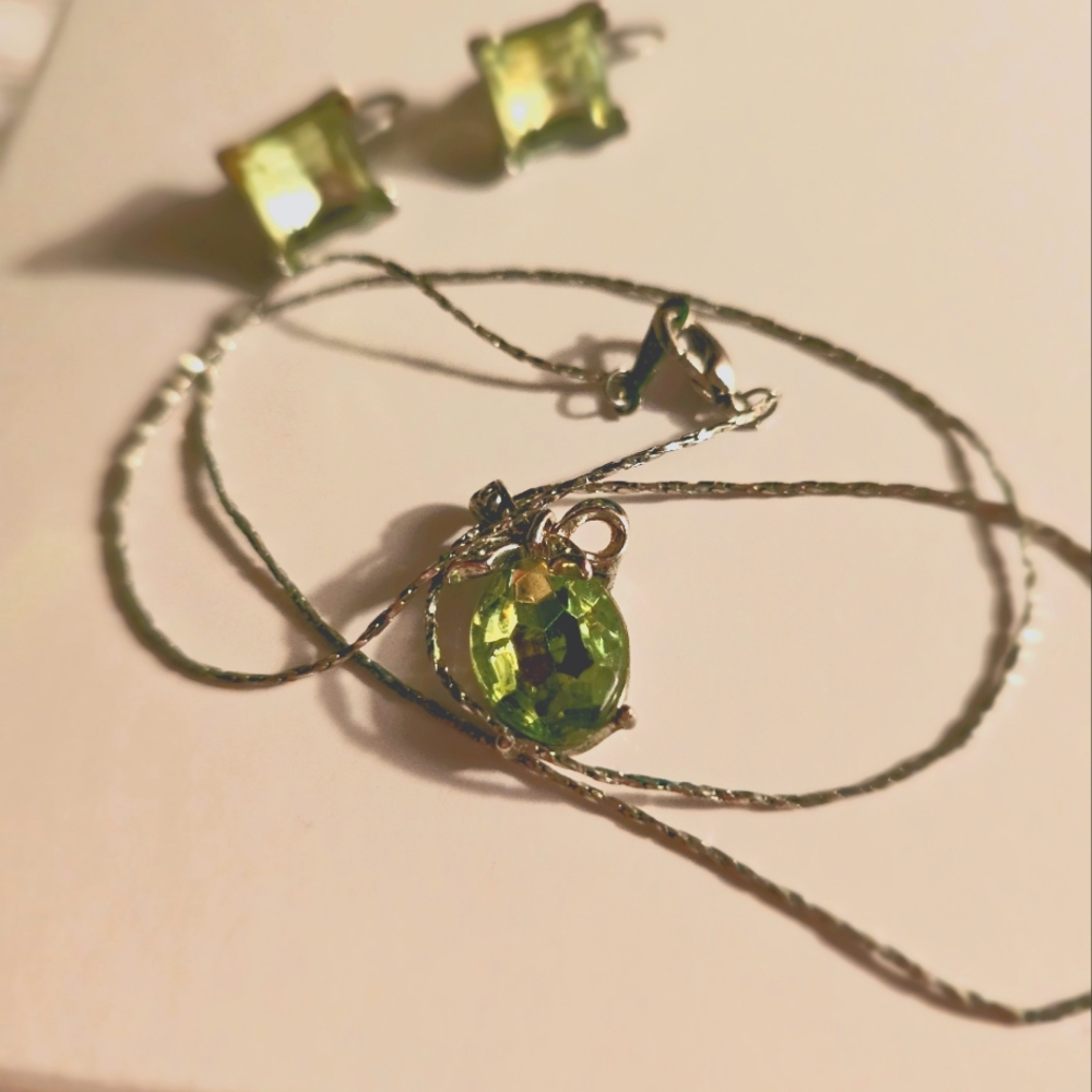 GREEN Costume Jewelry Set